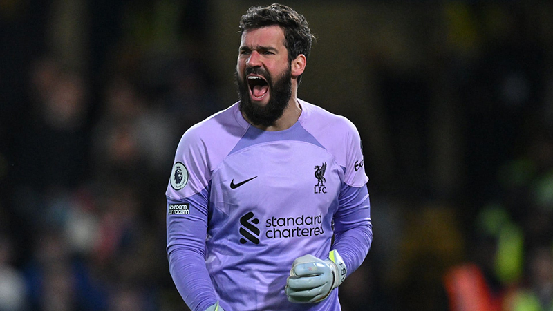 Thủ môn của Liverpool hiện tại là cầu thủ Alisson Becker cực kỳ tài năng và nổi bật